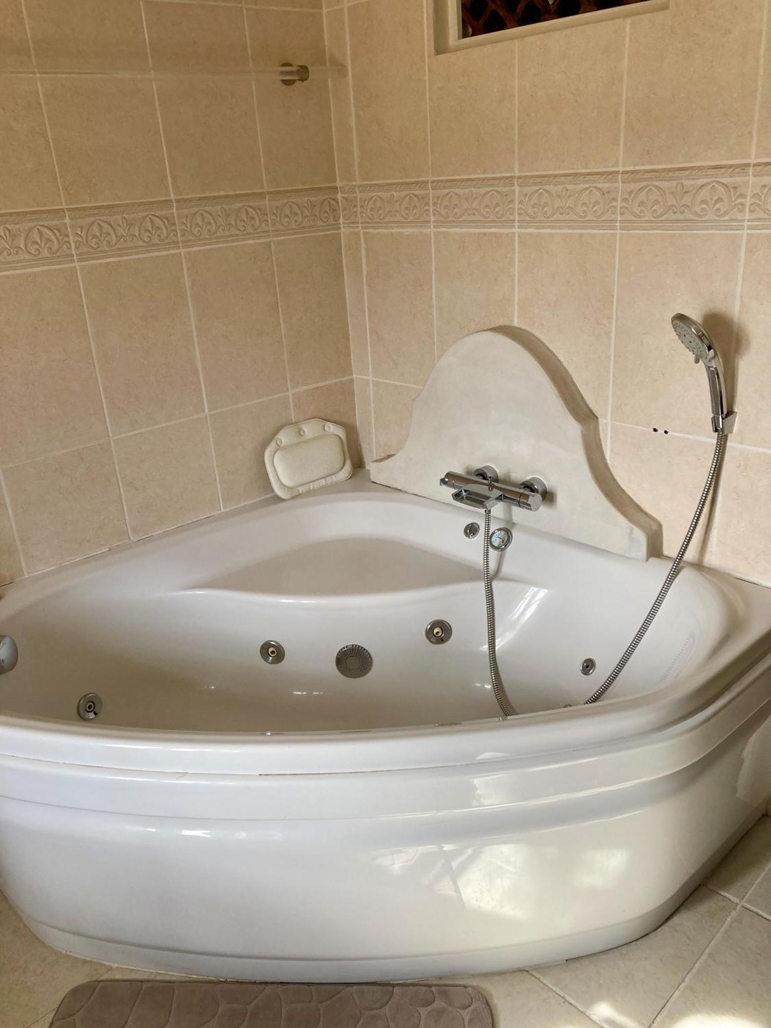 Bed and Breakfast Gite Belle Vue Visan Exterior foto